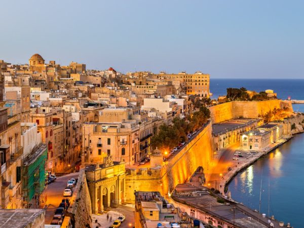 2016_04_01_2015_1459471102._large